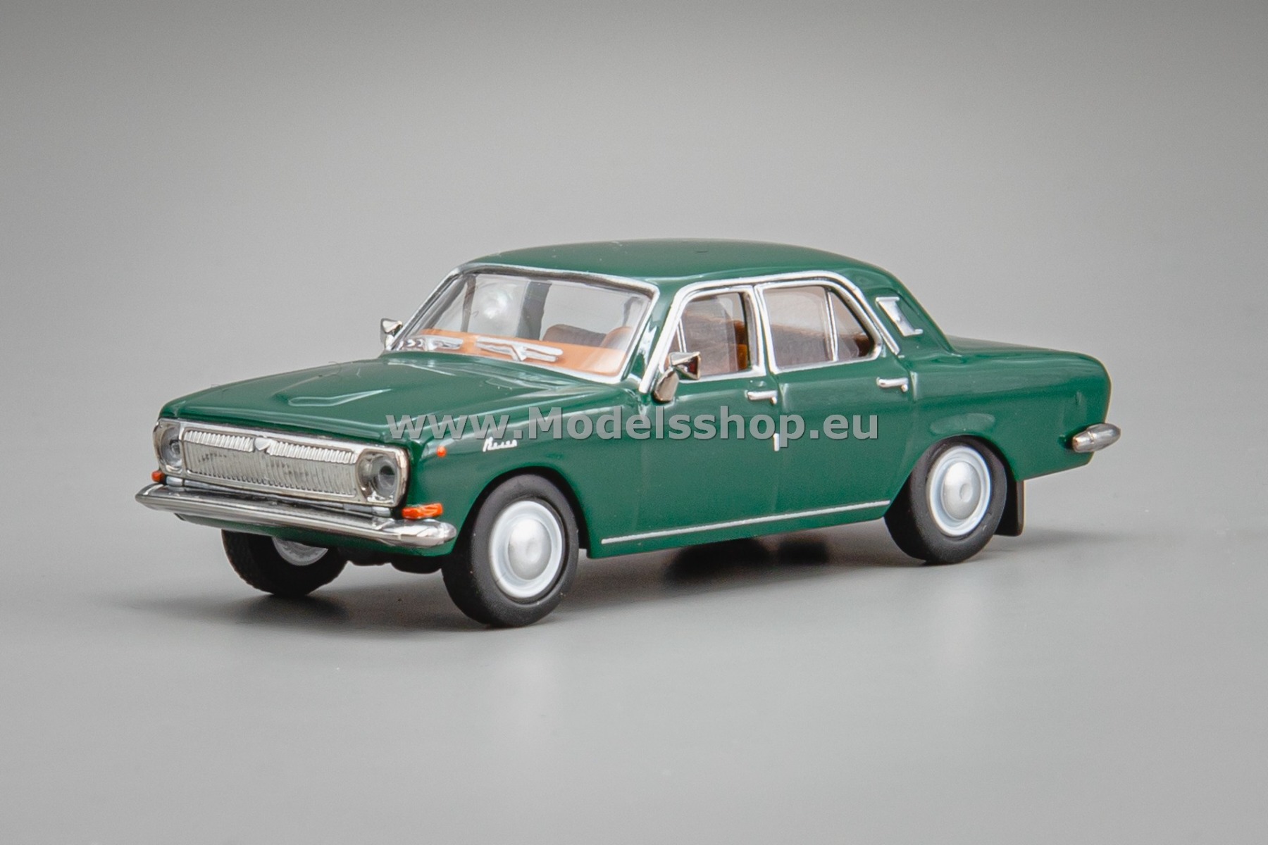 Herpa Volga / GAZ M24 /dark green/