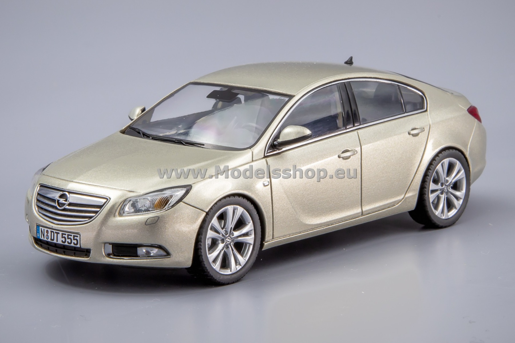 Schuco 07266 Opel Insignia A Hatchback, 2009 /beige metallic/