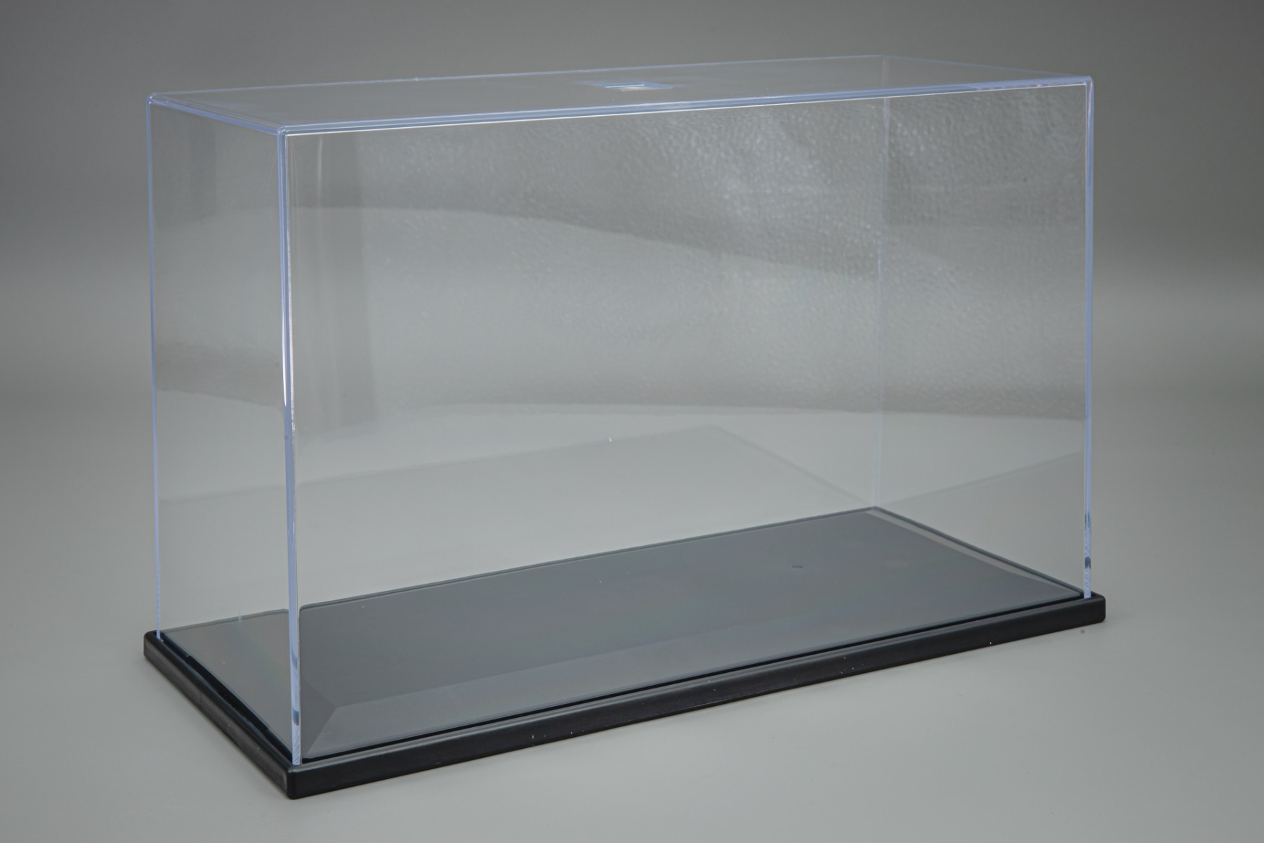 Trumpeter TRU09804 Plastic transparent case (246x106x150mm) - model not included