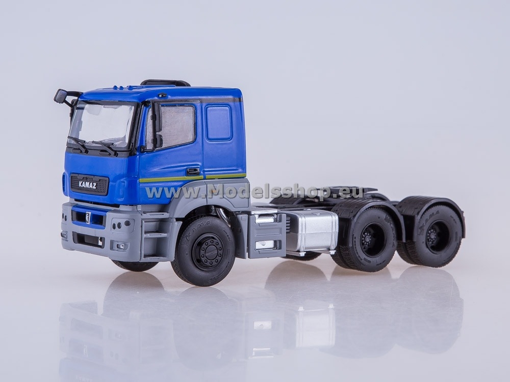 KAMAZ-65206 tractor truck /blue/