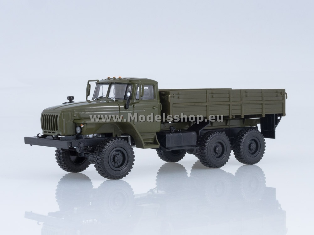 URAL-43202 flatbed truck /khaki/