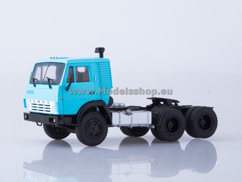 KAMAZ-54112 tractor truck /blue/