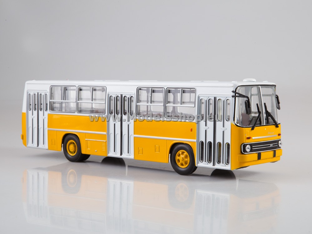 Ikarus 66 bus /white - dark red/