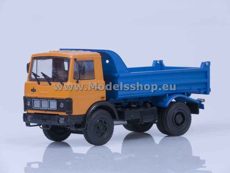 AI1066 MAZ-5551 dumper truck, early version /orange-blue/