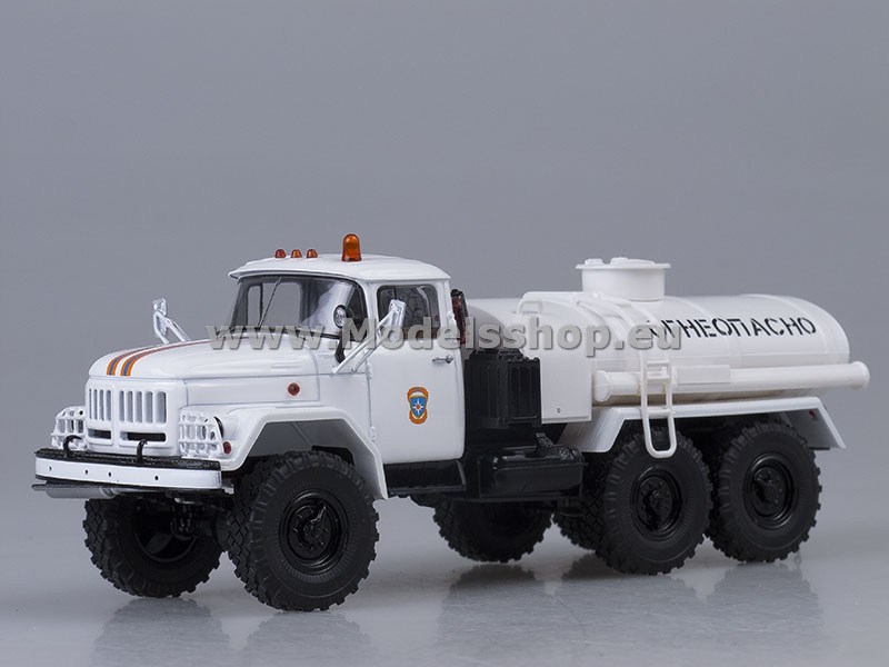 SSM1074 Military tanker truck ZIL 131 /white/