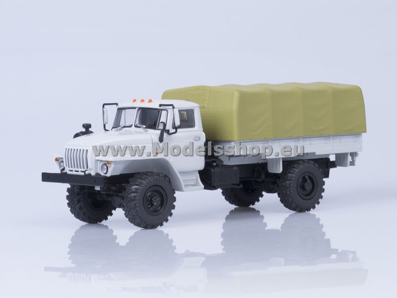 AI1077 URAL-43206 flatbed truck with tent