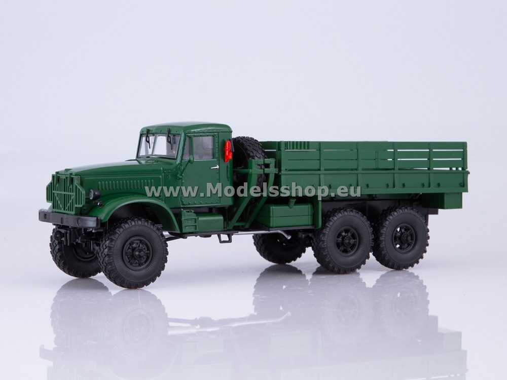 AI1172 KRAZ-214 flatbed truck /green/