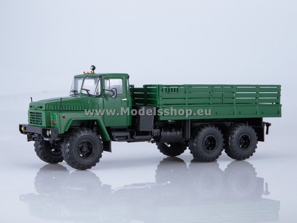 AI1184 KRAZ-260 flatbed truck (early version) /green/