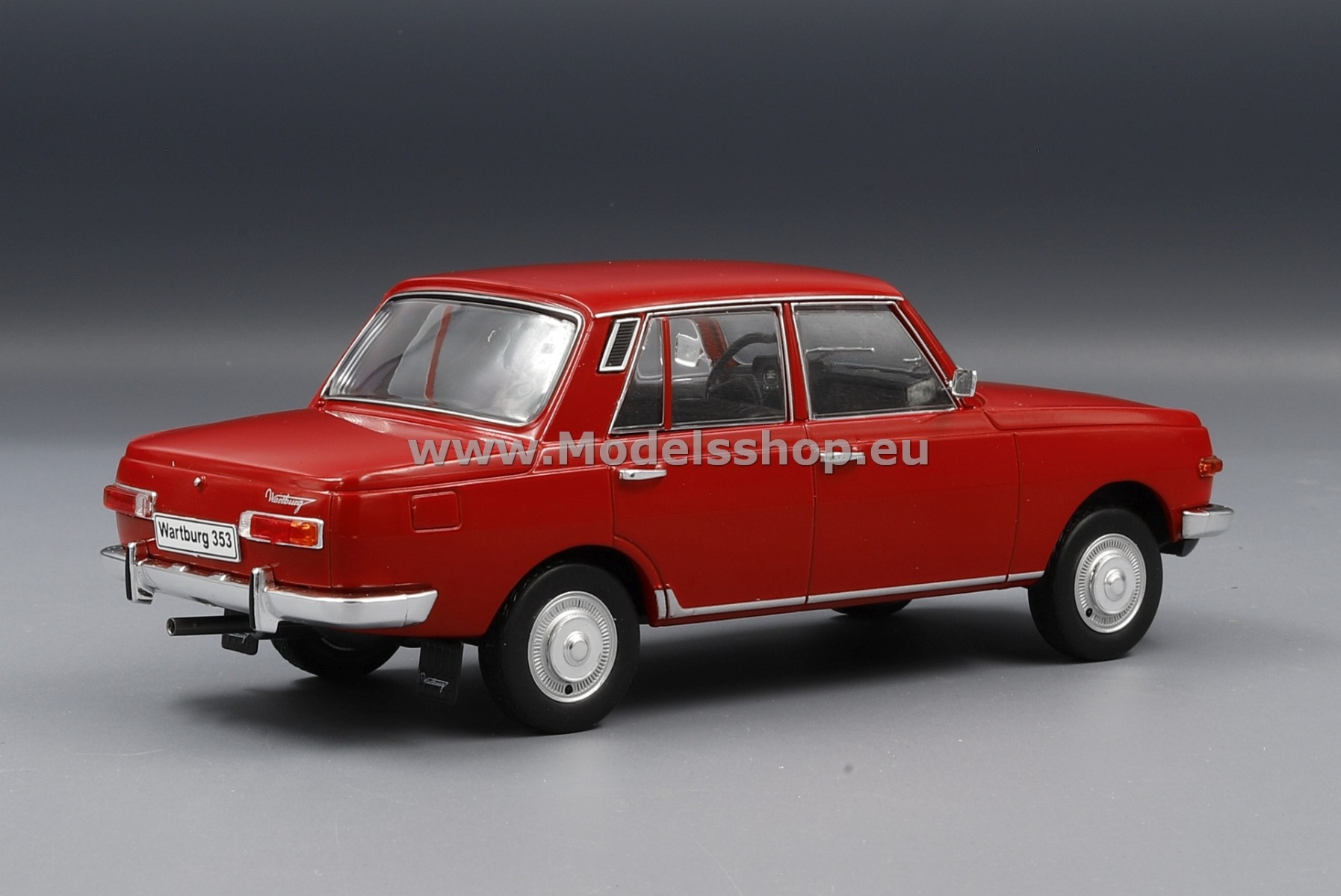 WhiteBox WB124108 Wartburg 353 /dark red/