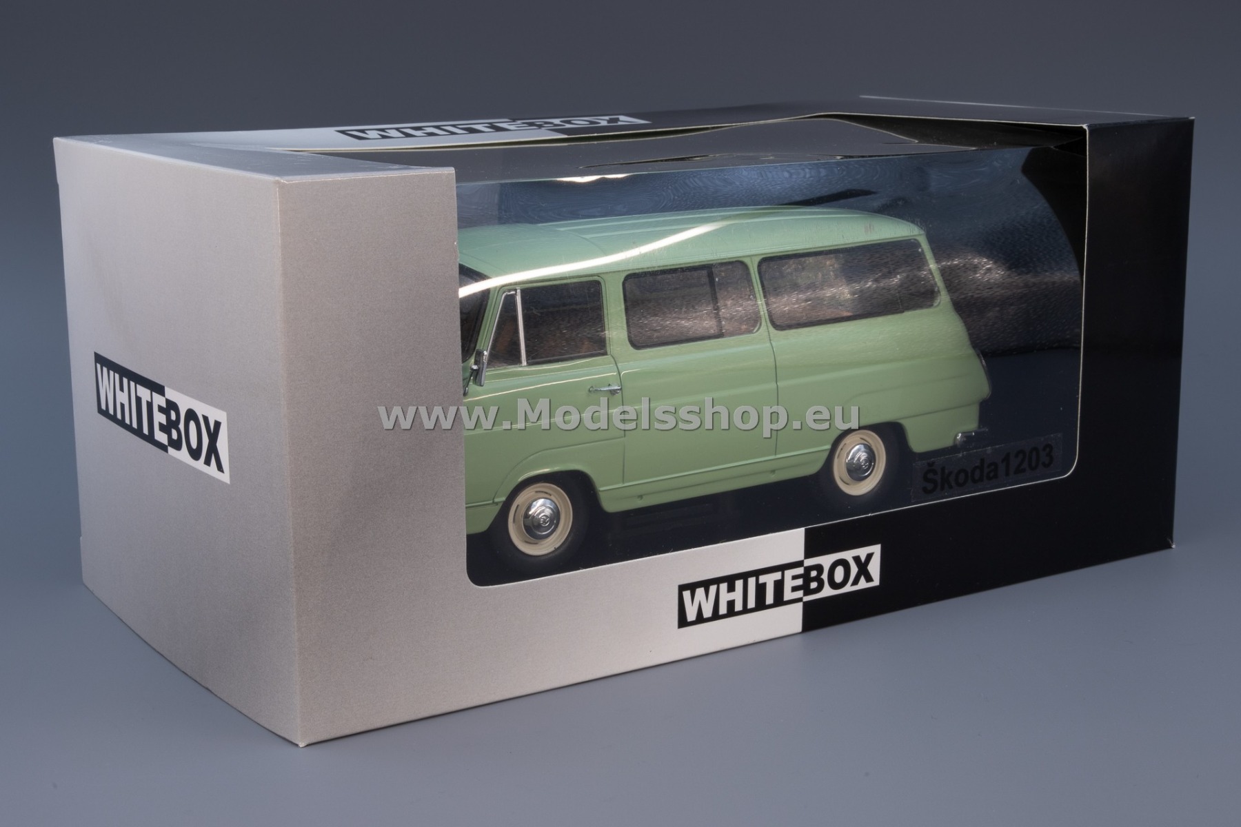 WhiteBox WB124176 Skoda 1203 minivan, 1968 /light green/