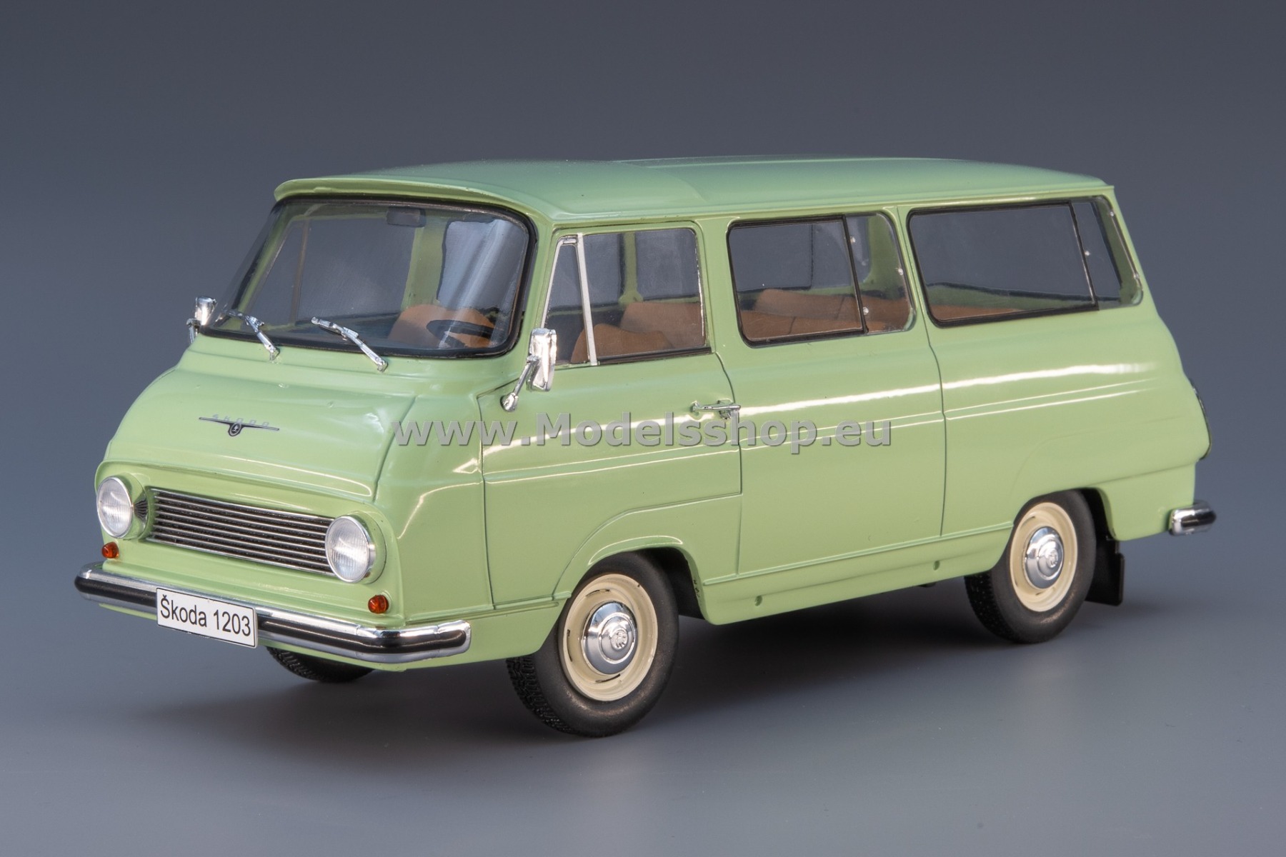 WhiteBox WB124176 Skoda 1203 minivan, 1968 /light green/