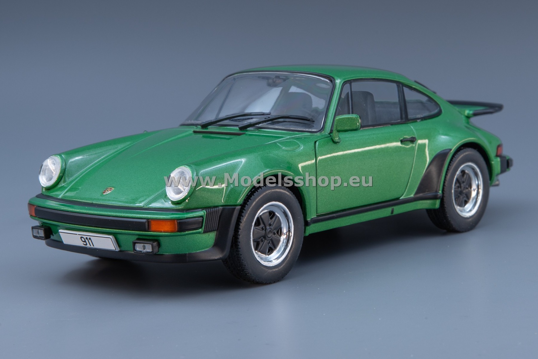 WhiteBox WB124188 Porsche 911 Turbo (930), 1974 /green - metallic/