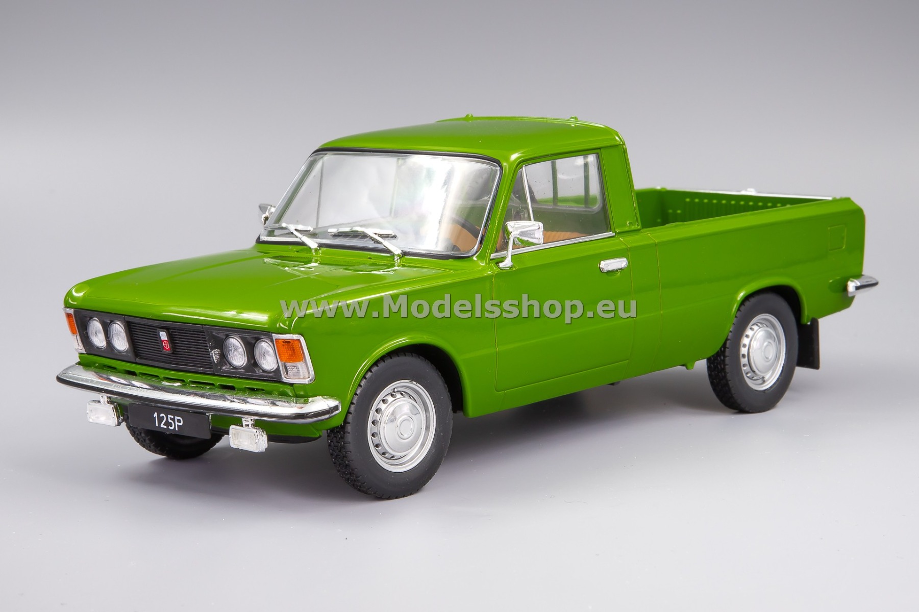WhiteBox WB124219 Fiat 125p Pick-Up, 1975 /green/