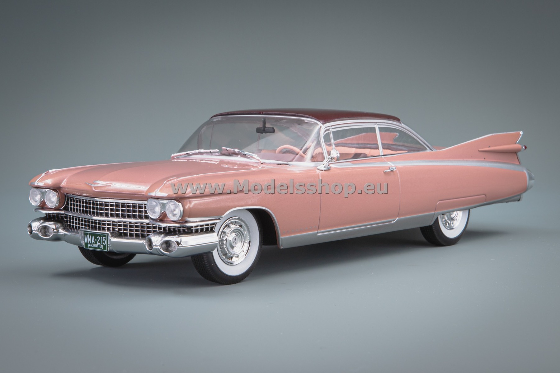 WhiteBox WB124235 Cadillac Eldorado Seville, 1959 /light pink/