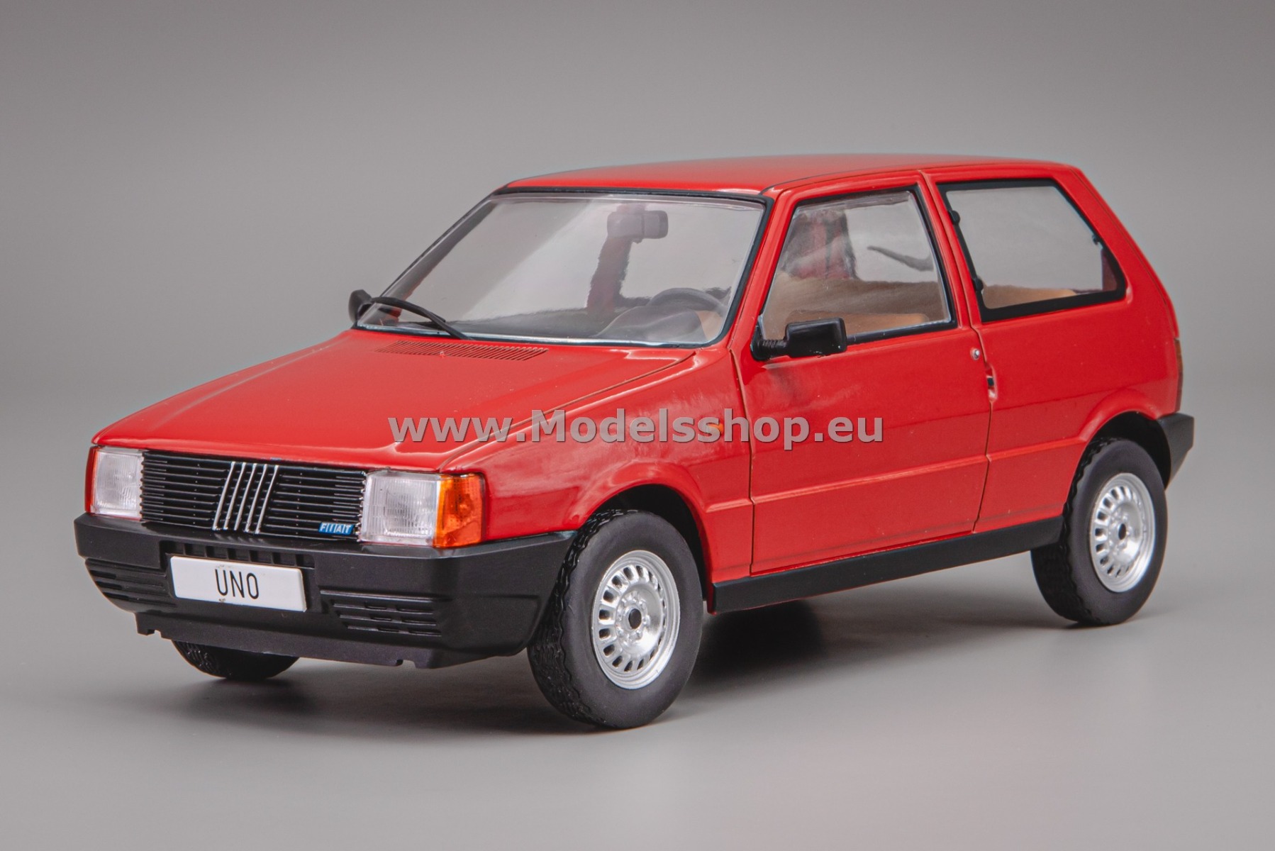 WhiteBox WB124257 Fiat Uno, 1983 /red/