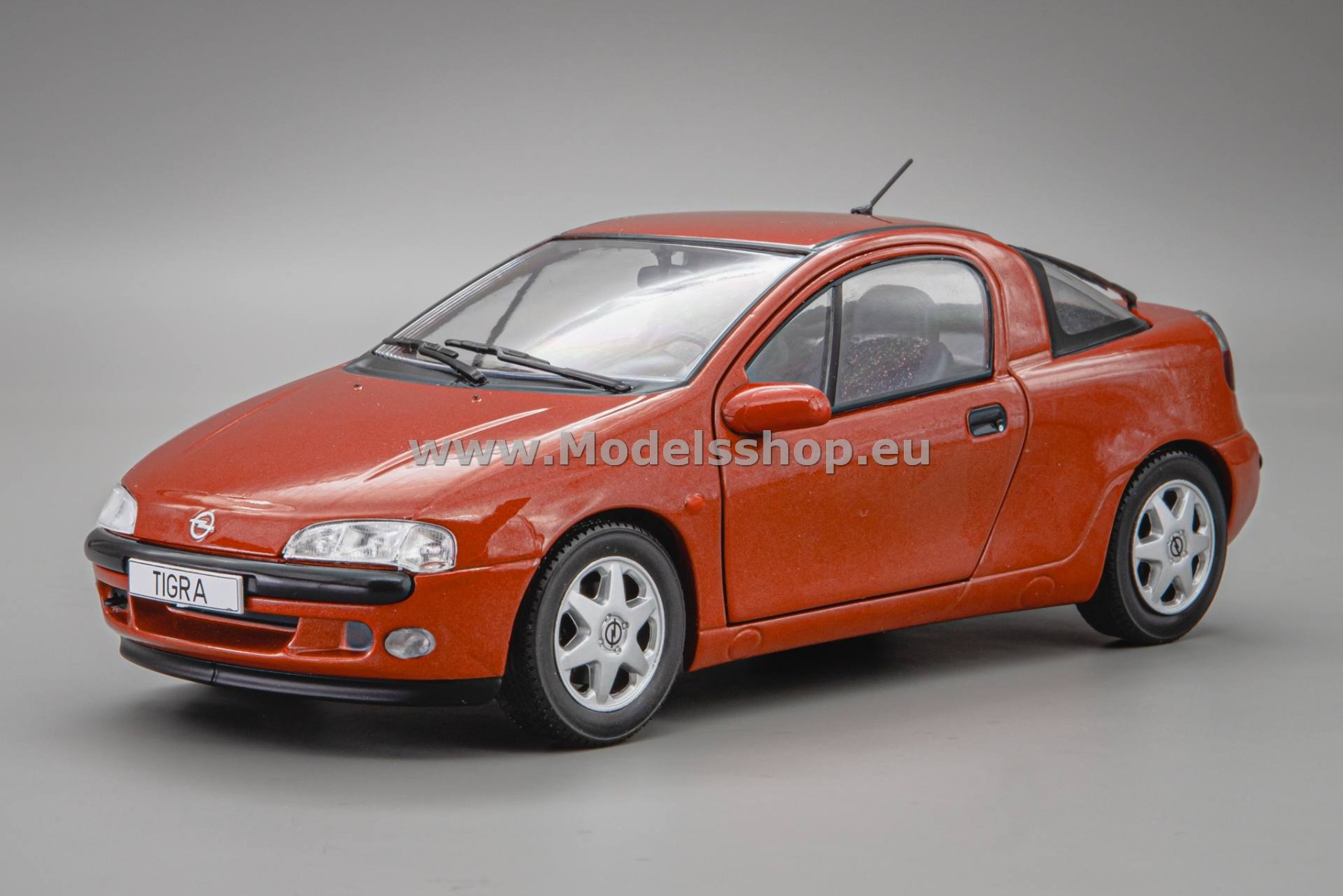 Whitebox WB124270-O Opel Tigra, 1994 /copper/