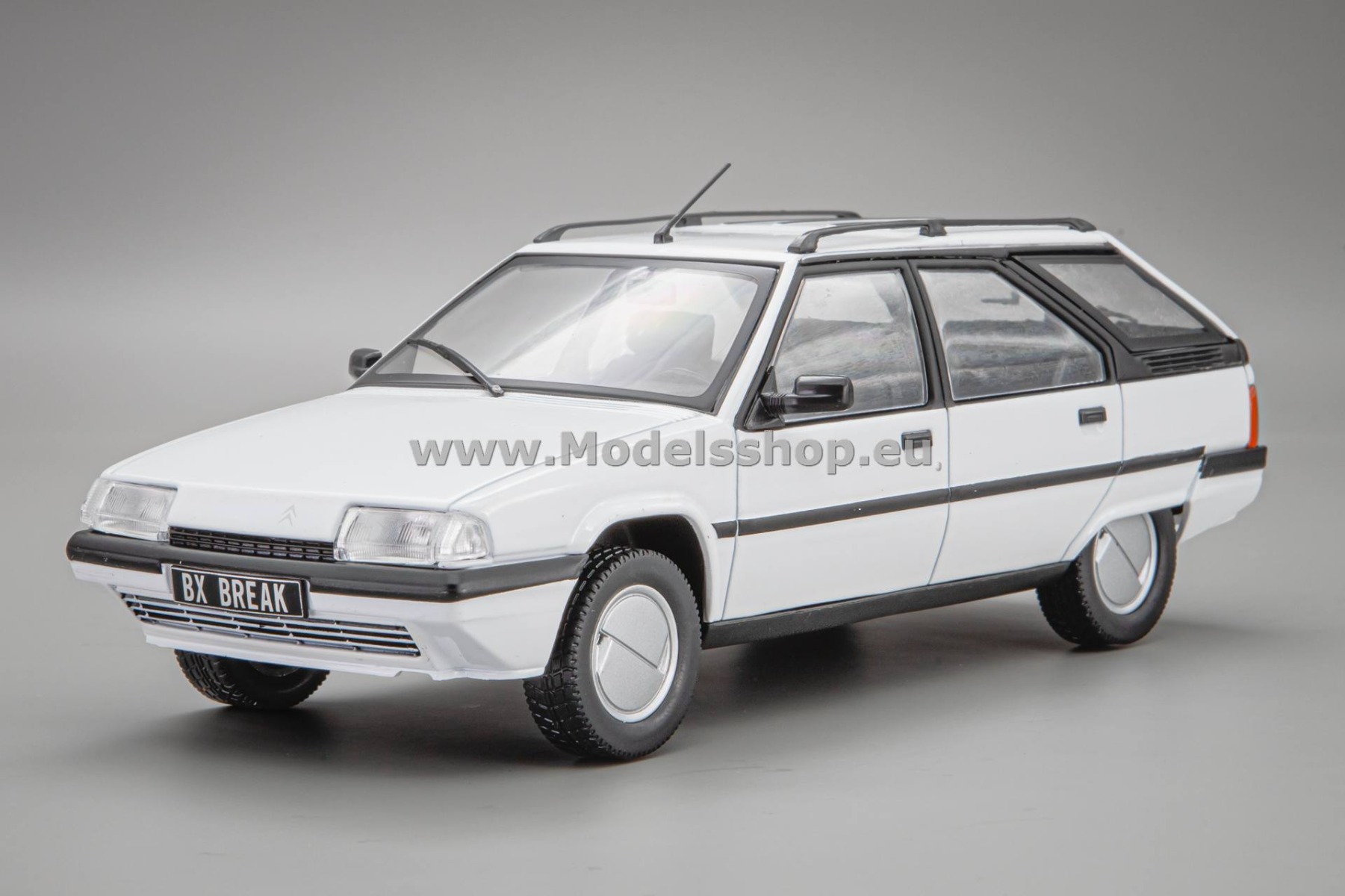 Whitebox WB124275 Citroen BX Break, 1986 /white/