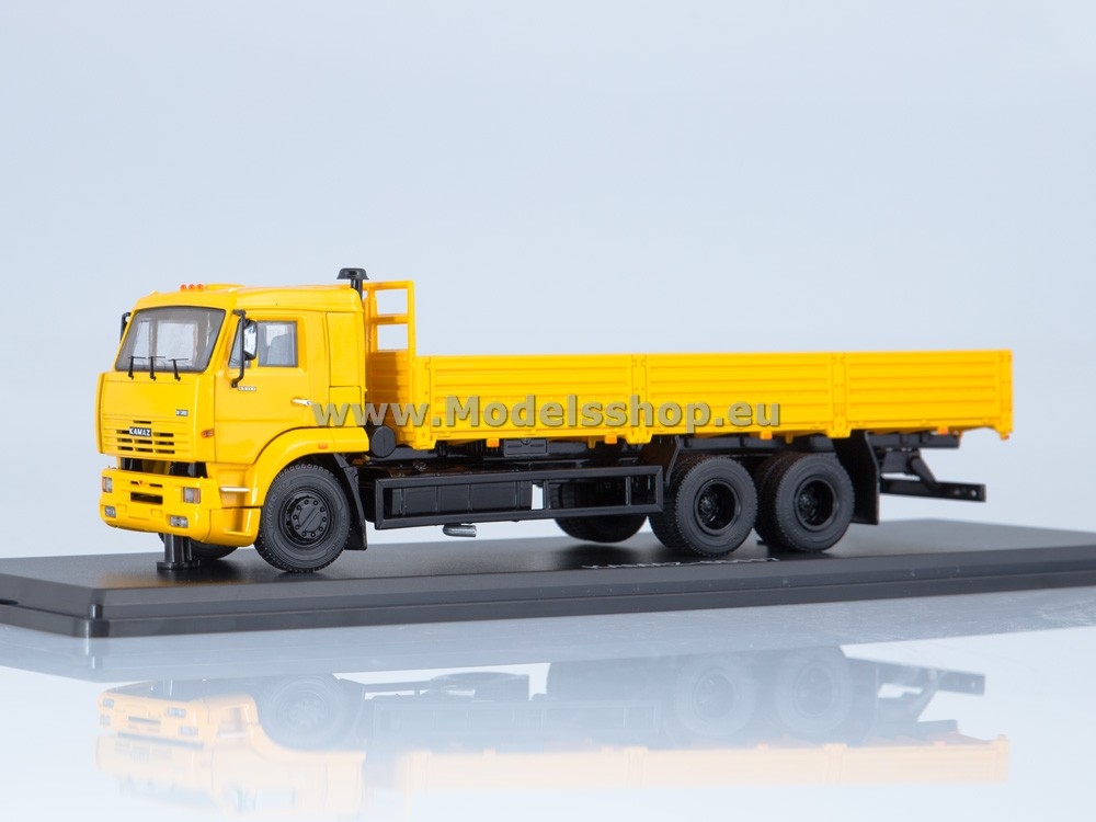 SSM1319 KAMAZ-65117 flatbed truck (old version) /yellow/