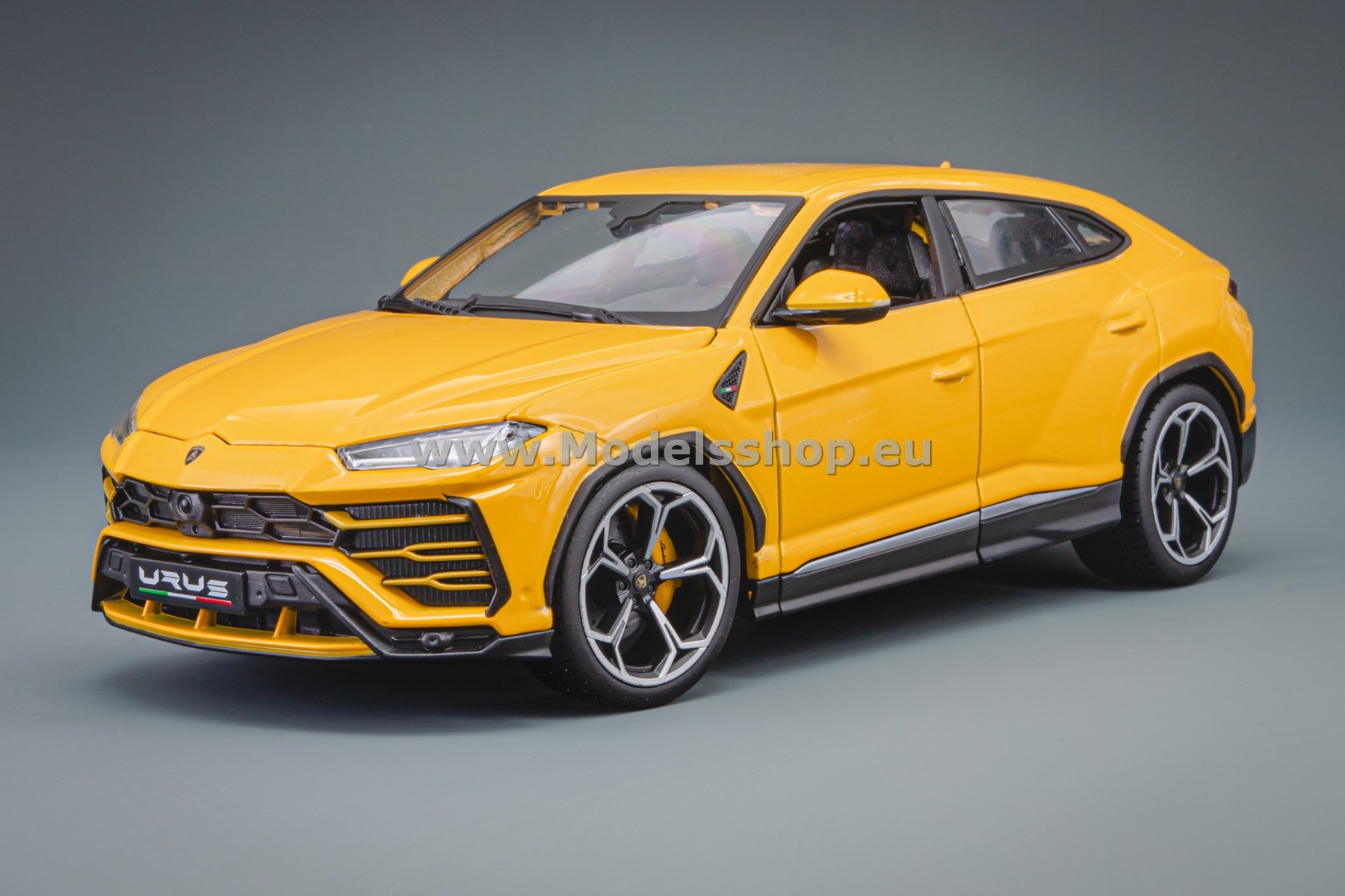 Bburago Lamborghini Urus SUV, 2018 /yellow/