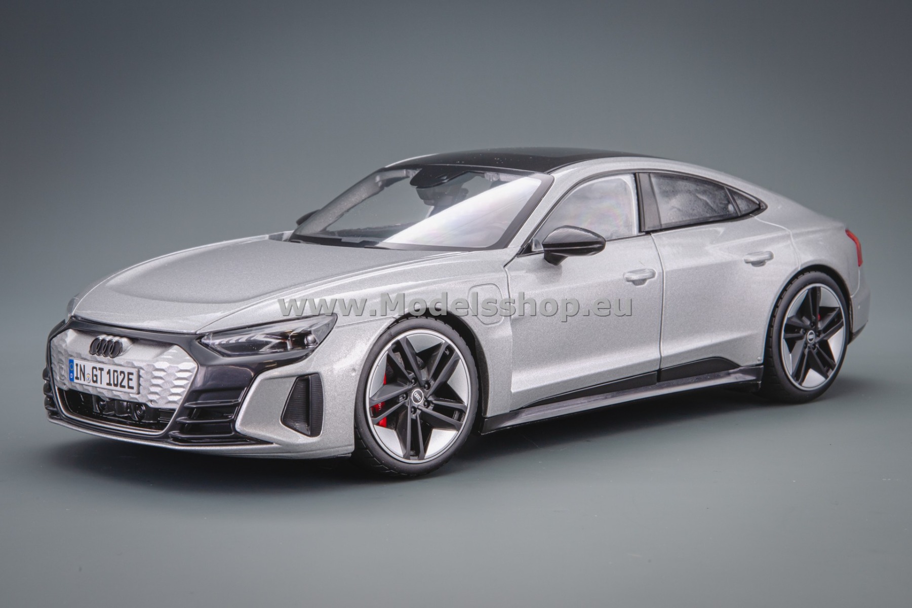 Bburago Audi RS e-tron GT, 2022 /silver/