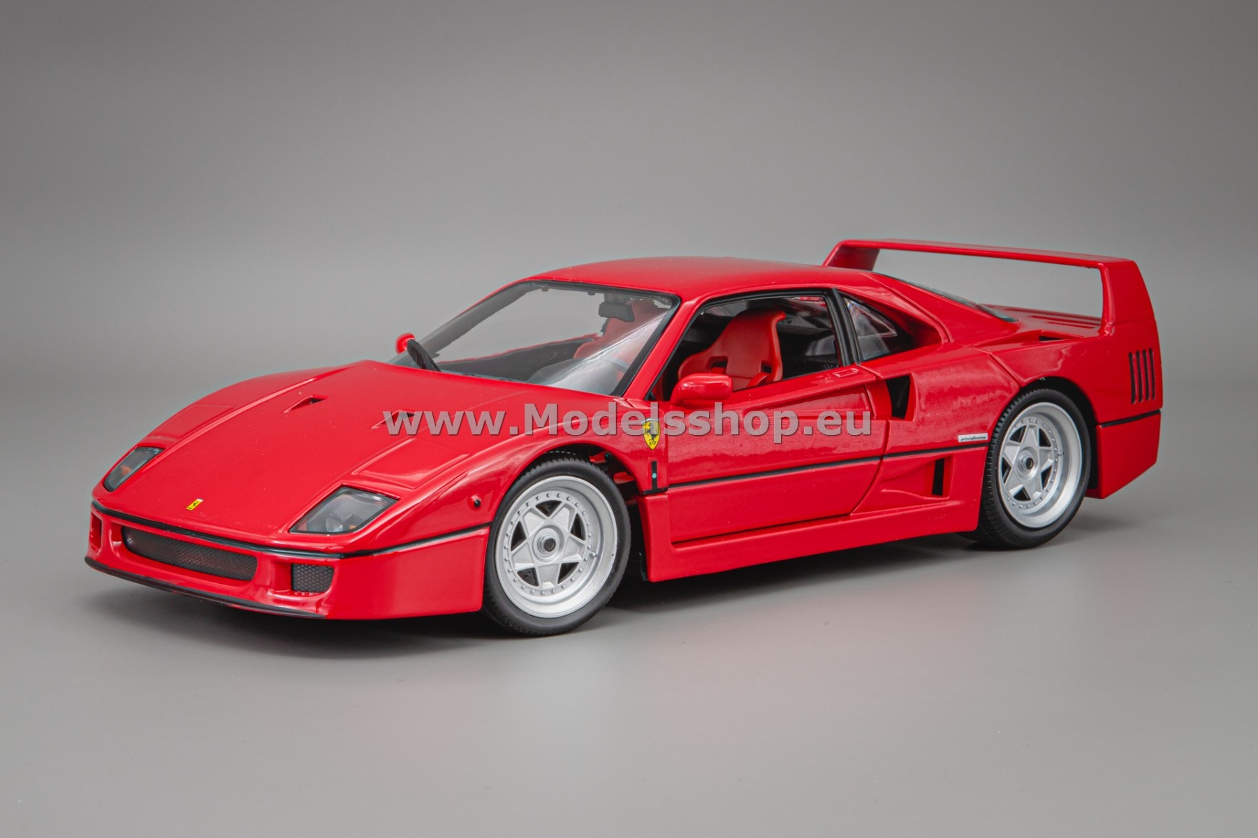 Bburago Ferrari F40, 1987 /red/ 18-16023R