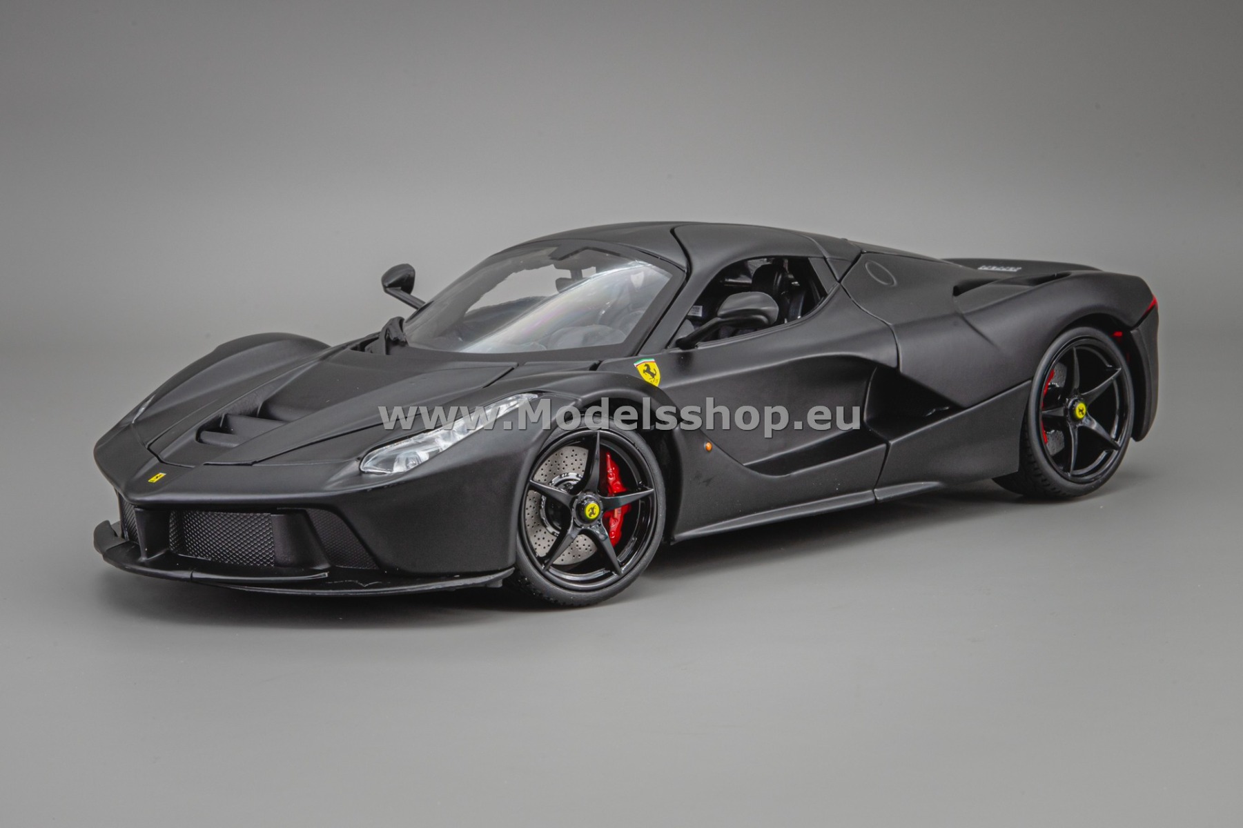Bburago Ferrari LaFerrari /black - matt/ 18-16901