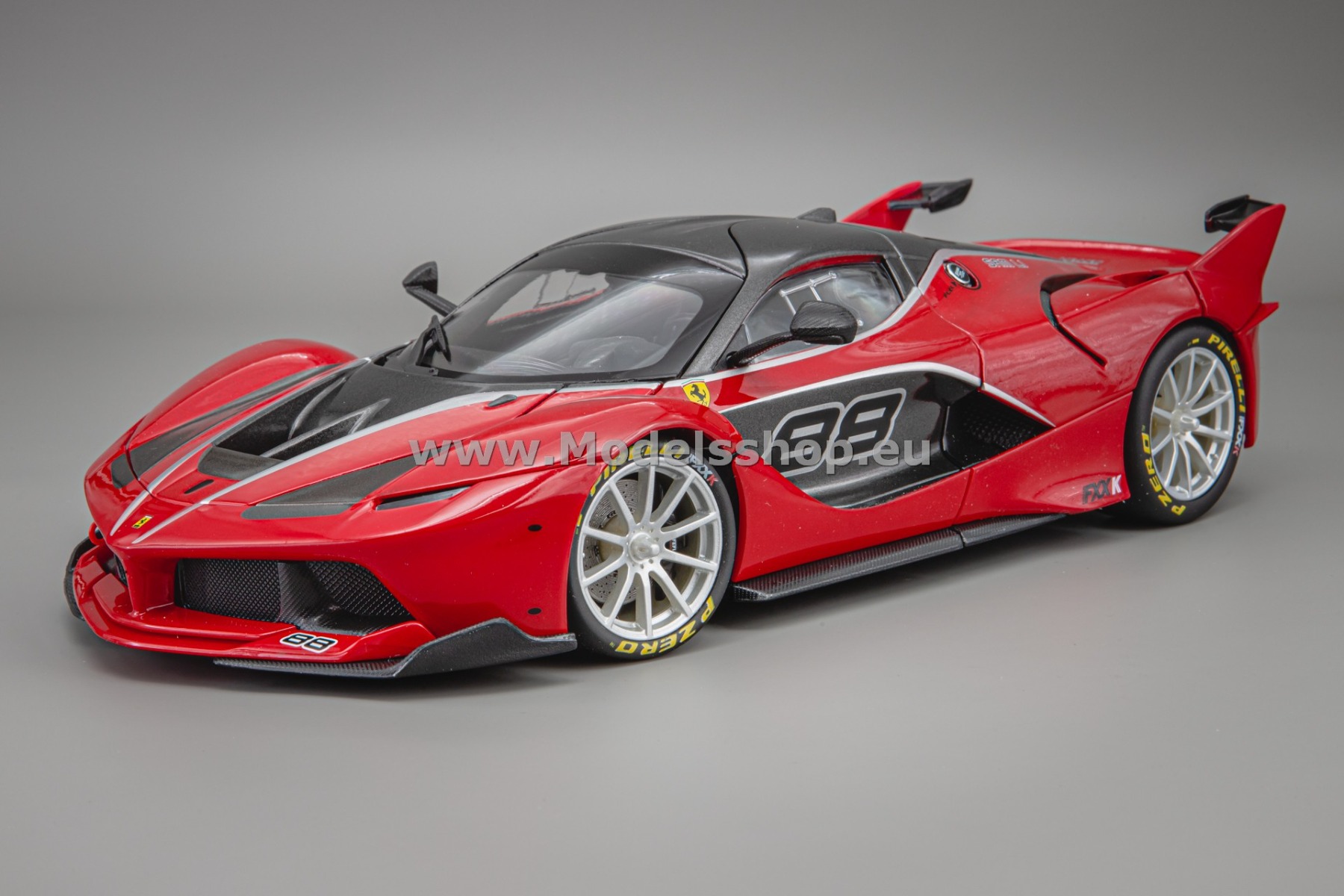 Bburago Ferrari FXX-K /red - black/ 18-16907