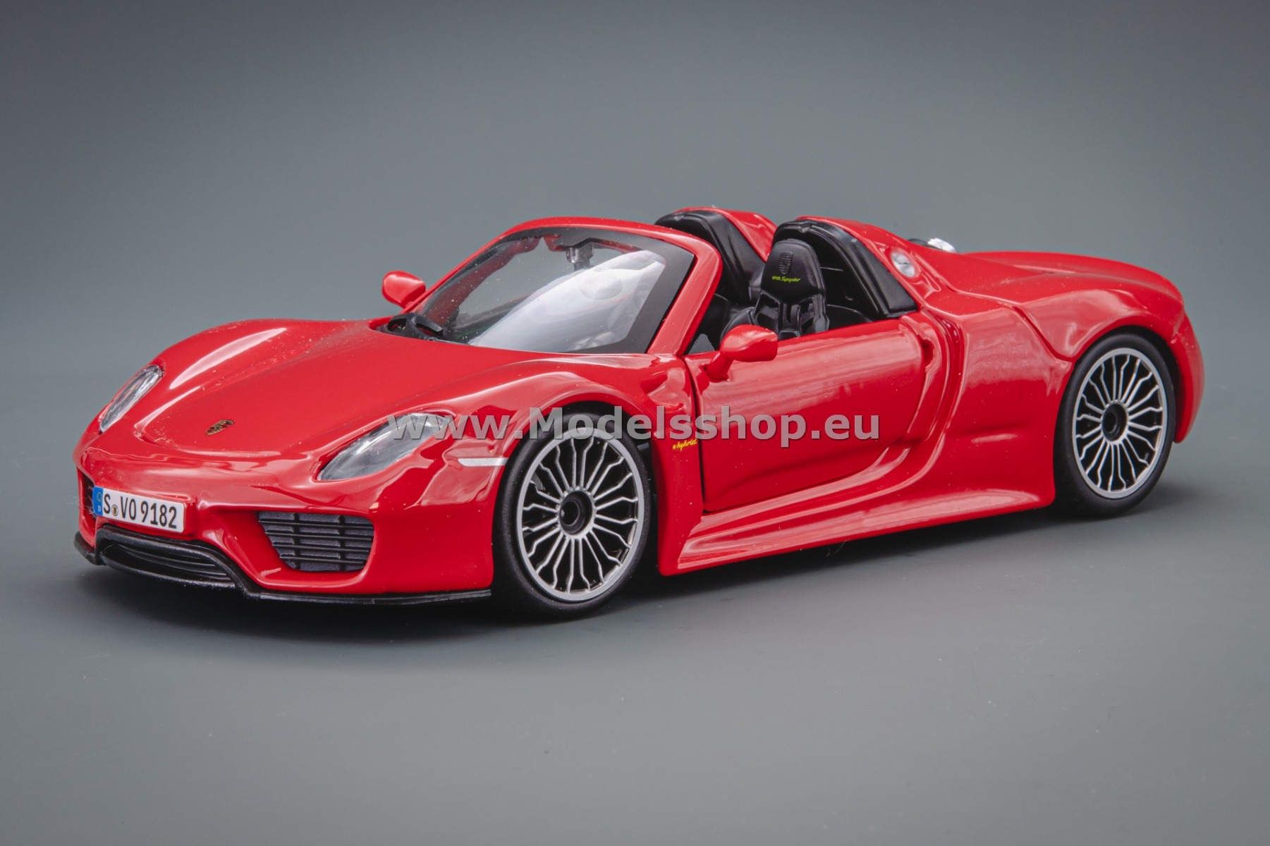 Bburago Porsche 918 Spyder, 2015 /red/