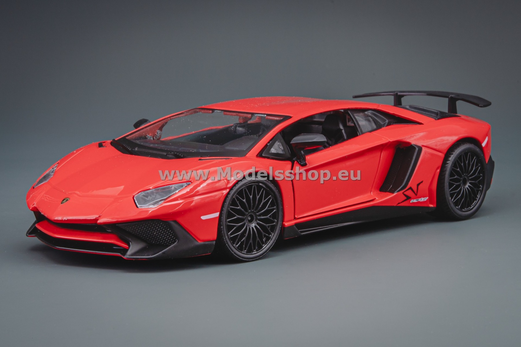 Bburago Lamborghini Aventador LP750-4 SV /light red/