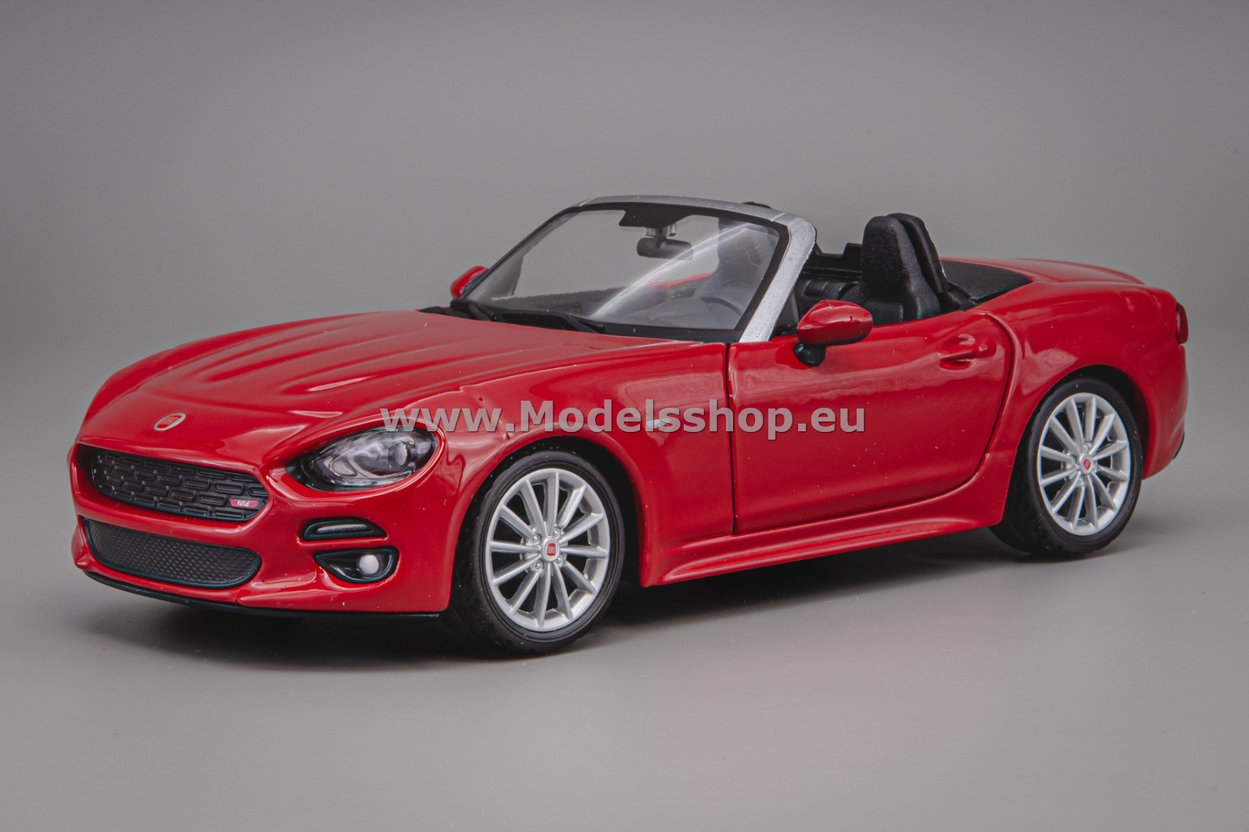 Bburago Fiat 124 Spider, 2017 /red/ 18-21083
