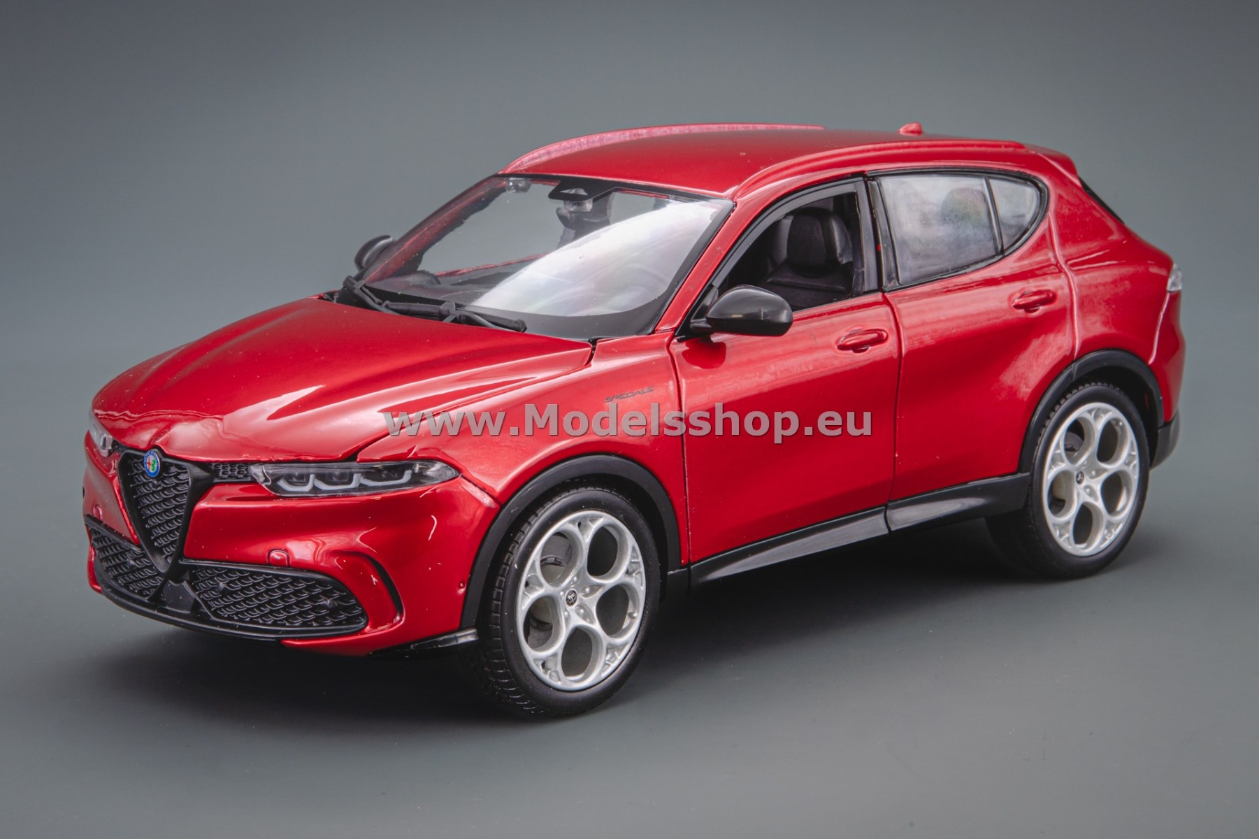 Bburago Alfa Romeo Tonale /red/