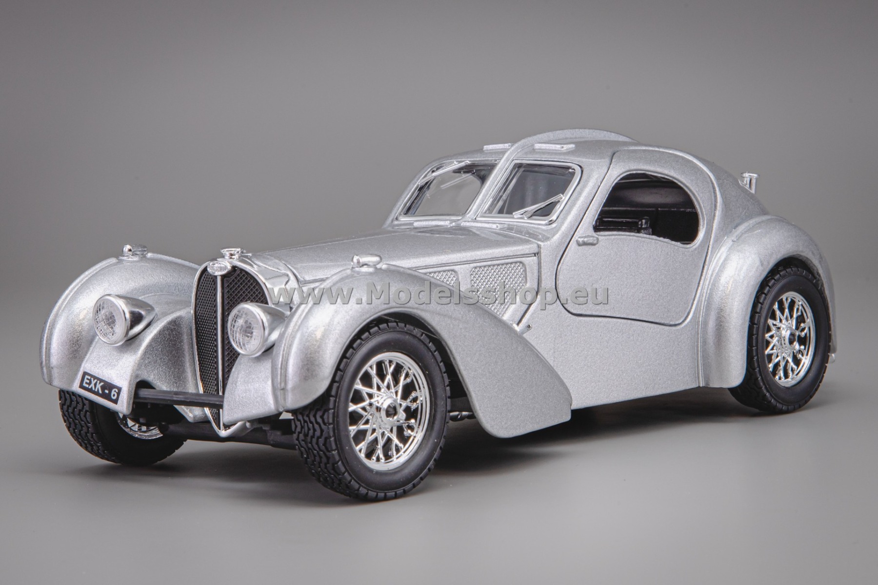 Bburago Bugatti Atlantic, 1936 /silver/ 18-22092
