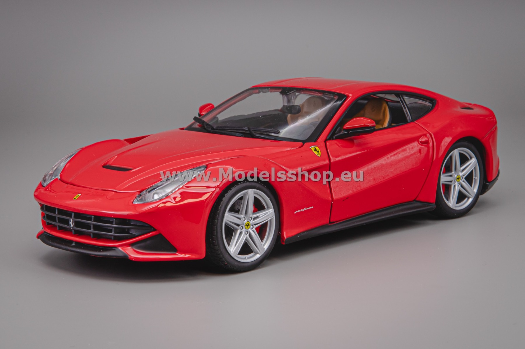 Bburago Ferrari F12 Berlinetta /red/ 18-26007