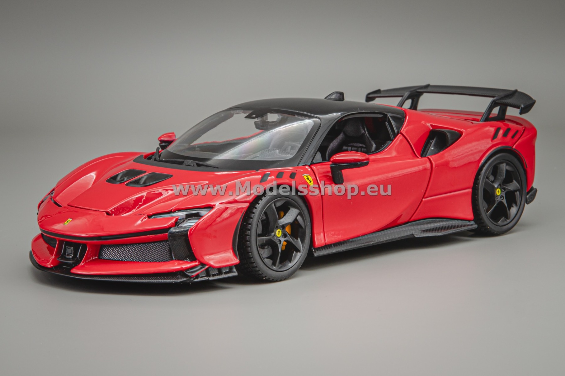 Bburago Ferrari SF90 XX Stradale 2024 /red-black/ 18-26032