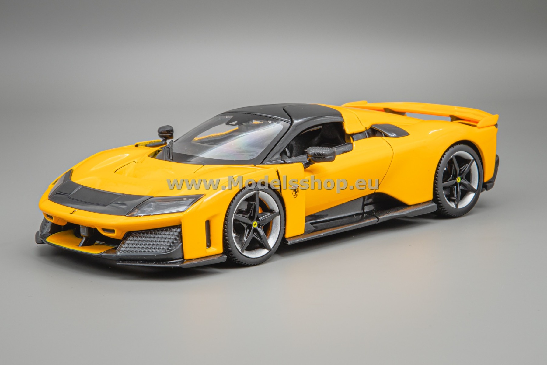 Bburago Ferrari F80, 2024 /yellow/ 18-26034