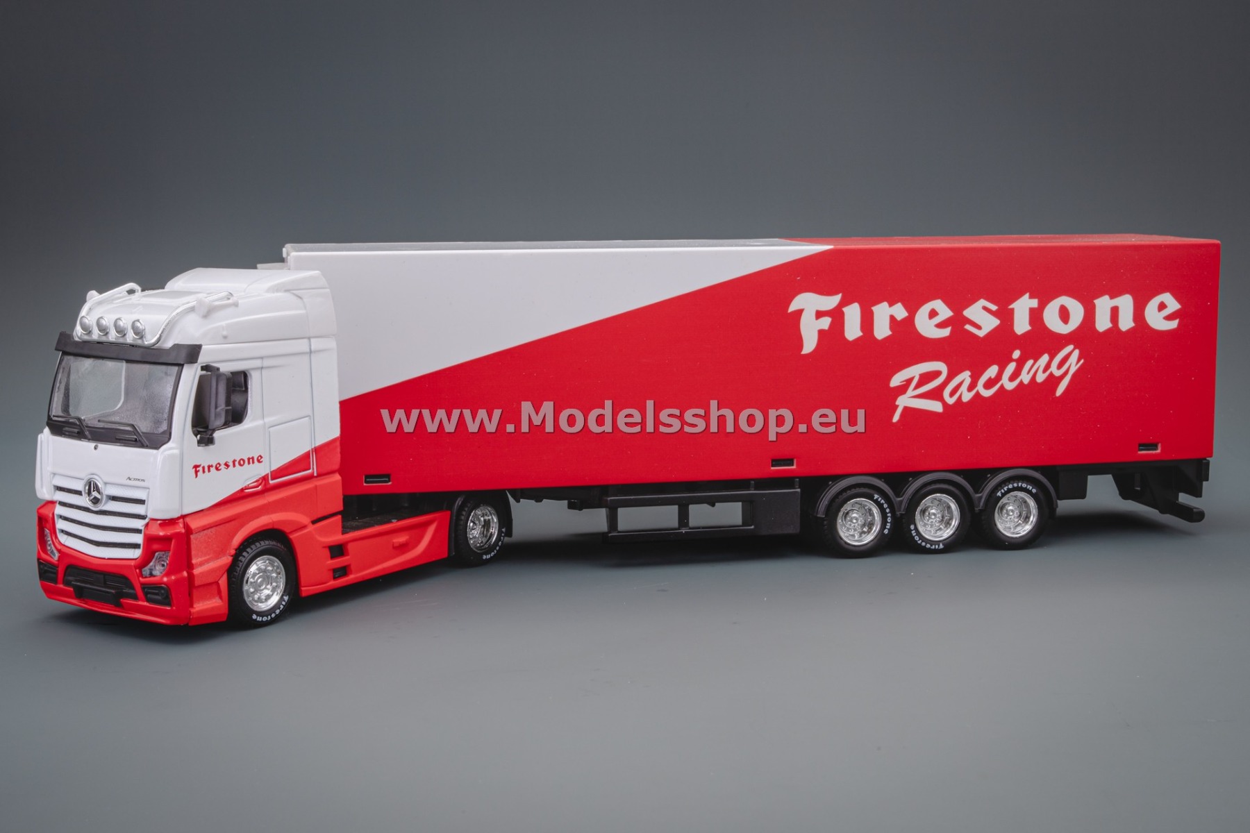 Bburago Mercedes-Benz Actros Gigaspace tractor truck  with semitrailer 