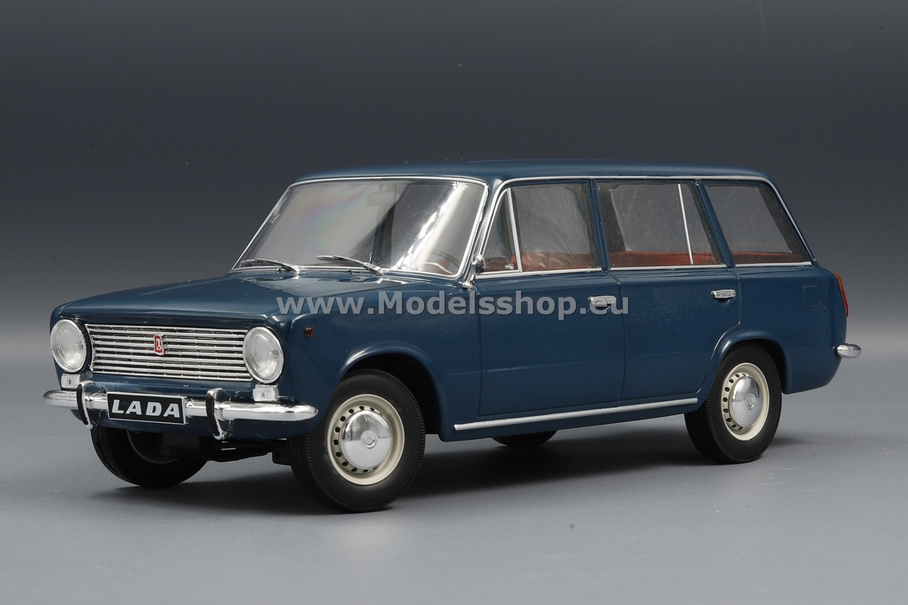Lada / VAZ 2102, 1970a /blue with red interior/