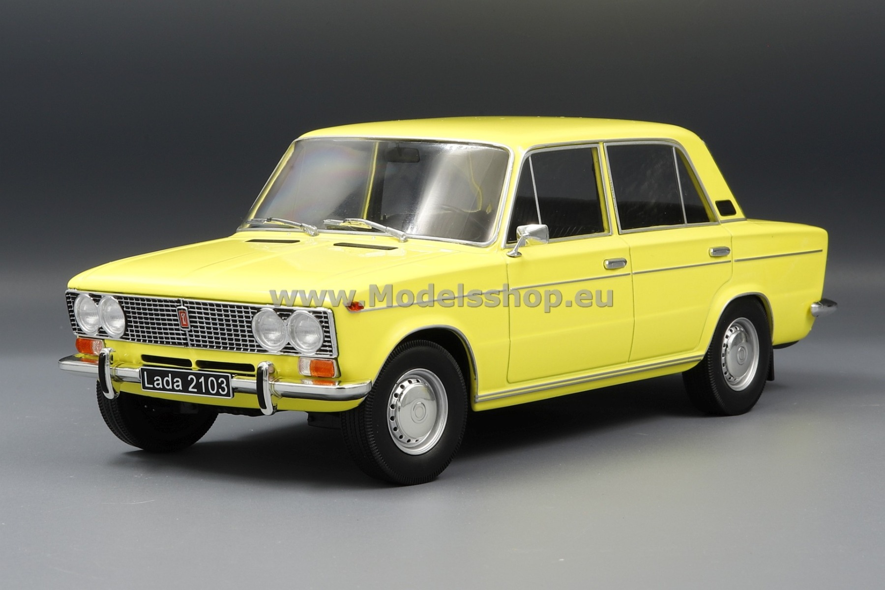 LADA / VAZ 2103, 1975 /bright yellow (RAL1016) with black interior/