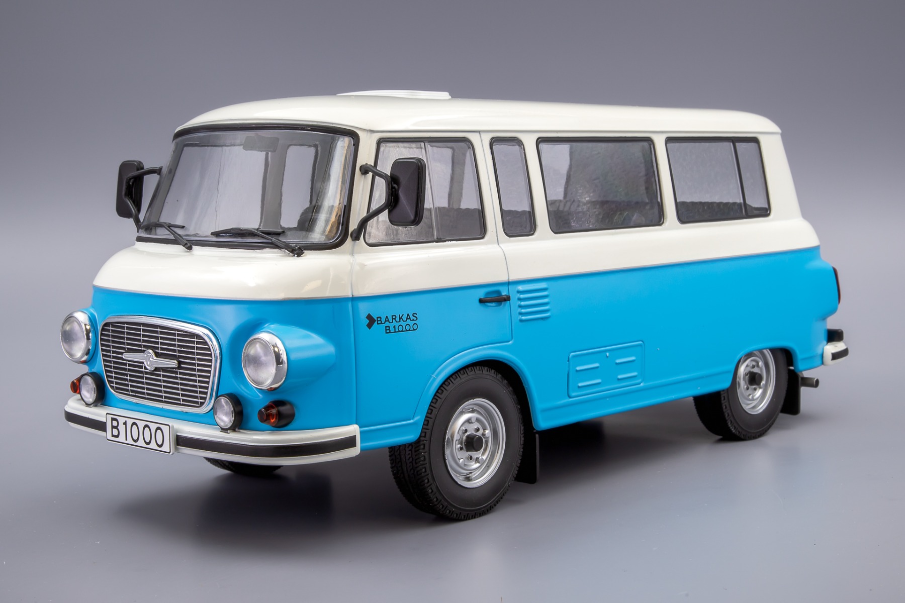 MCG18007 Barkas B 1000 minivan, 1965 /blue - white/