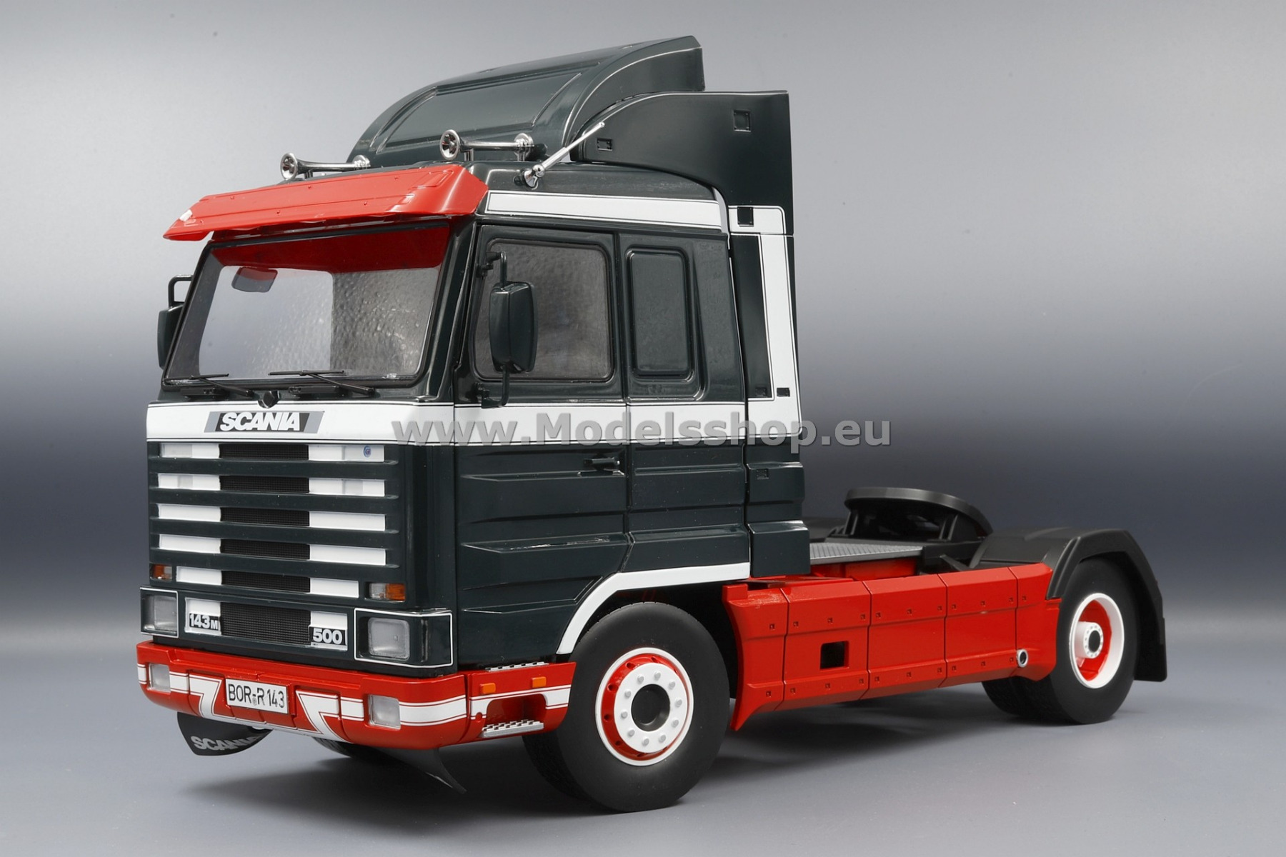 Scania 143M 500 Streamline Tractor Truck, 1995 /silver - black/ Scania 143M 500 Streamline Tractor Truck, 1995 /silver - black/
