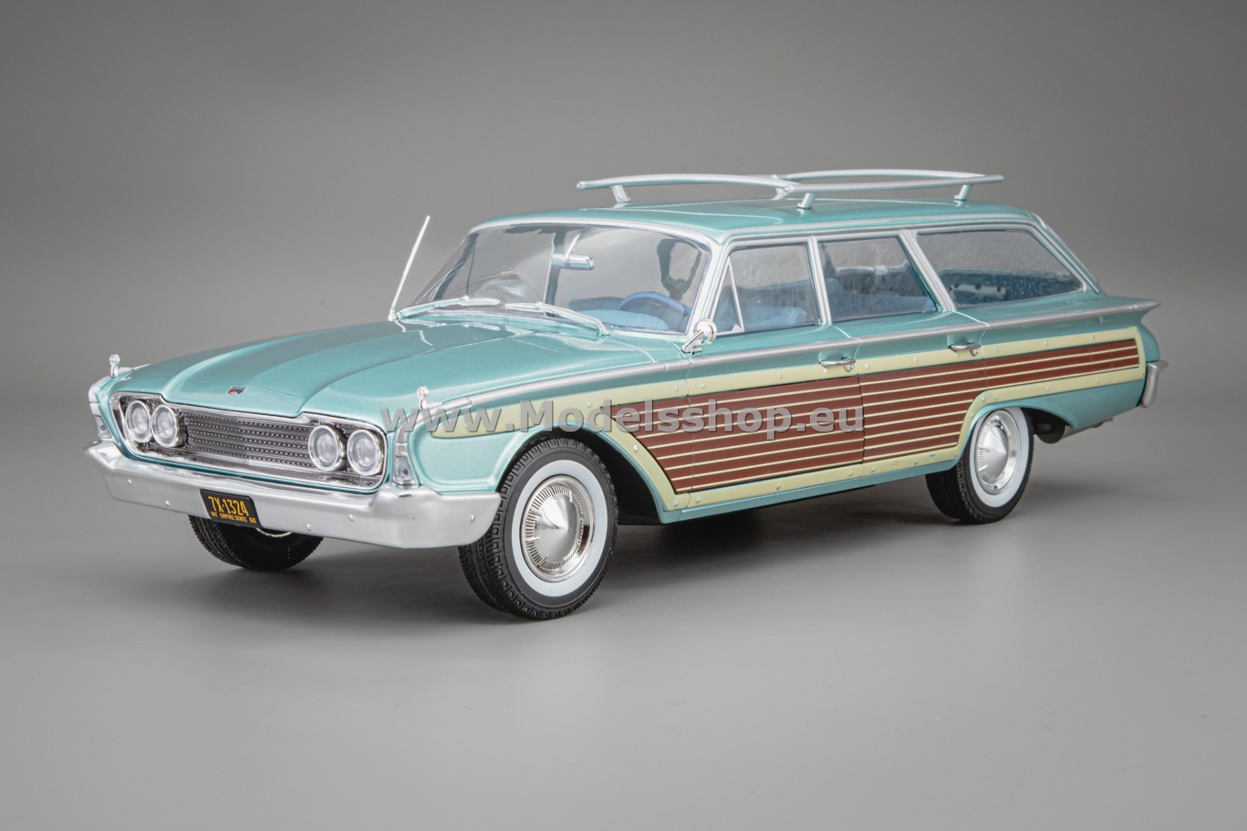 MCG18049 Ford LTD Country Squire, 1960 /blue metallic/