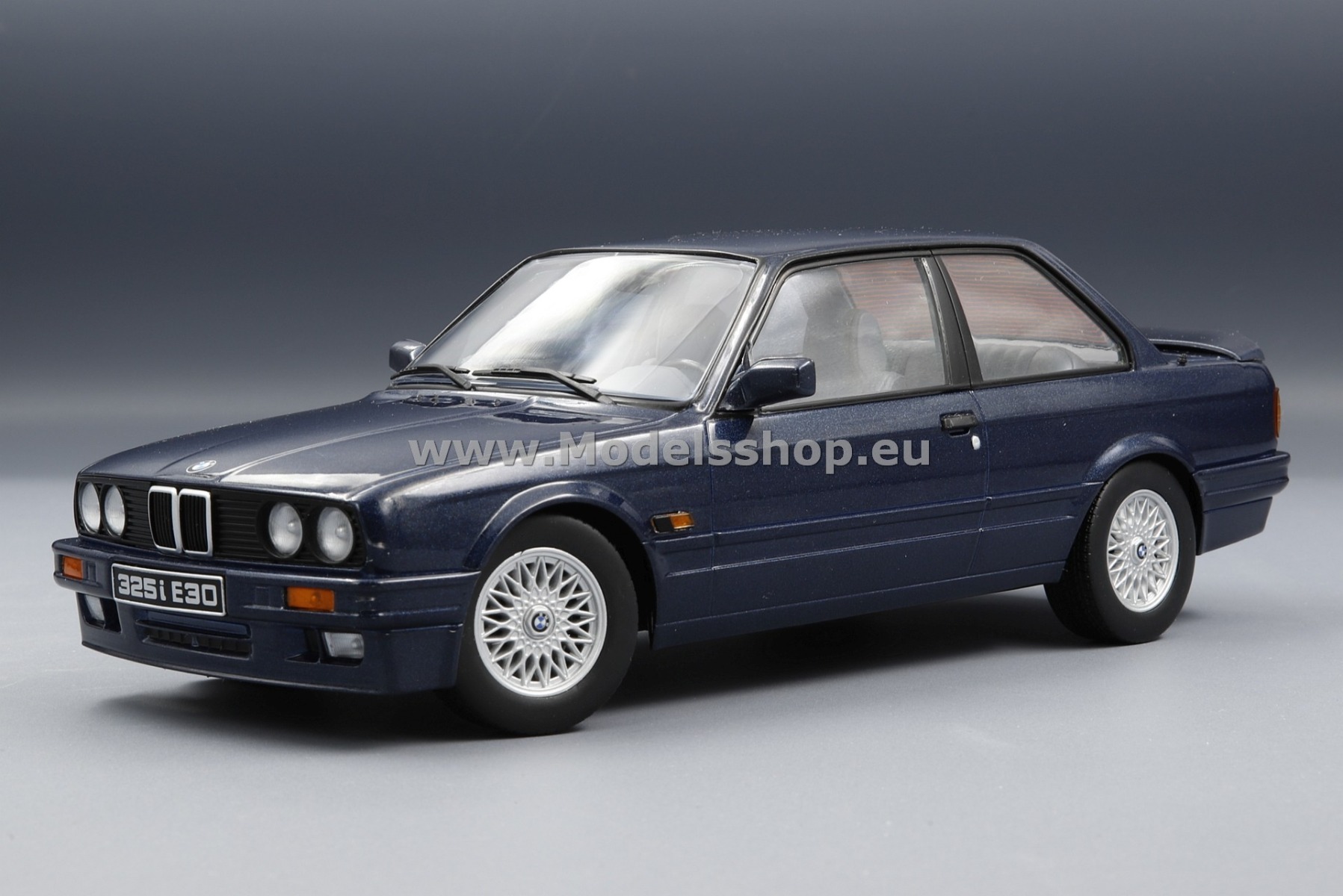 BMW 325I E30 M-Paket 2, 1988 /dark blue - metallic/