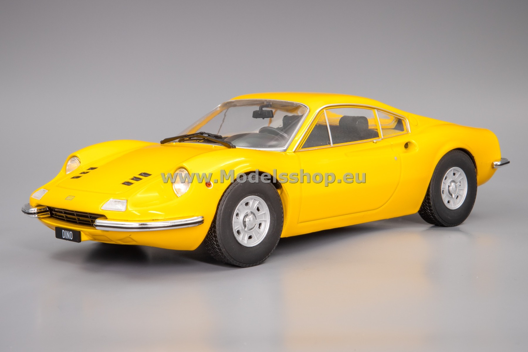 MCG18168 Ferrari Dino 246 GT, 1969 /yellow/