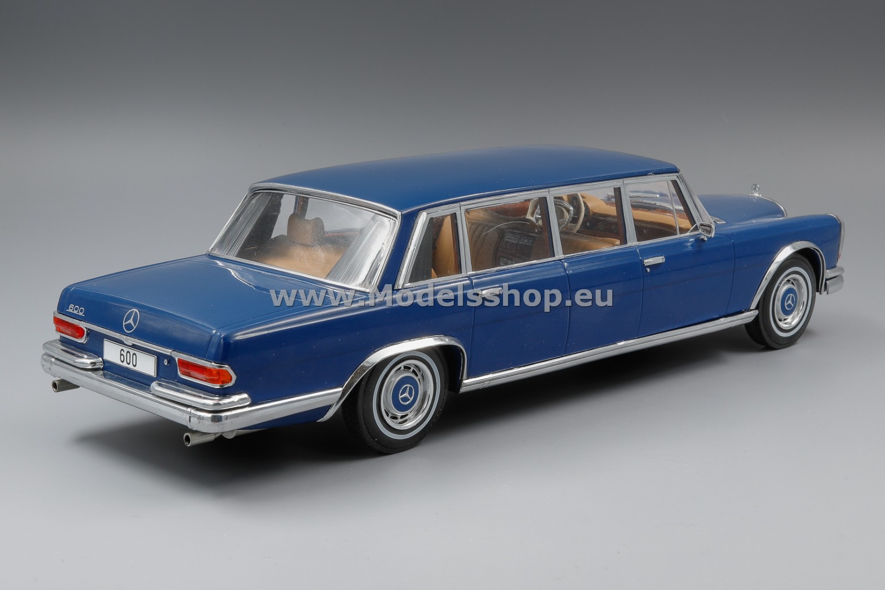 MCG 18189 Mercedes-Benz 600 (W100) Pullman, 1969 /dark blue/