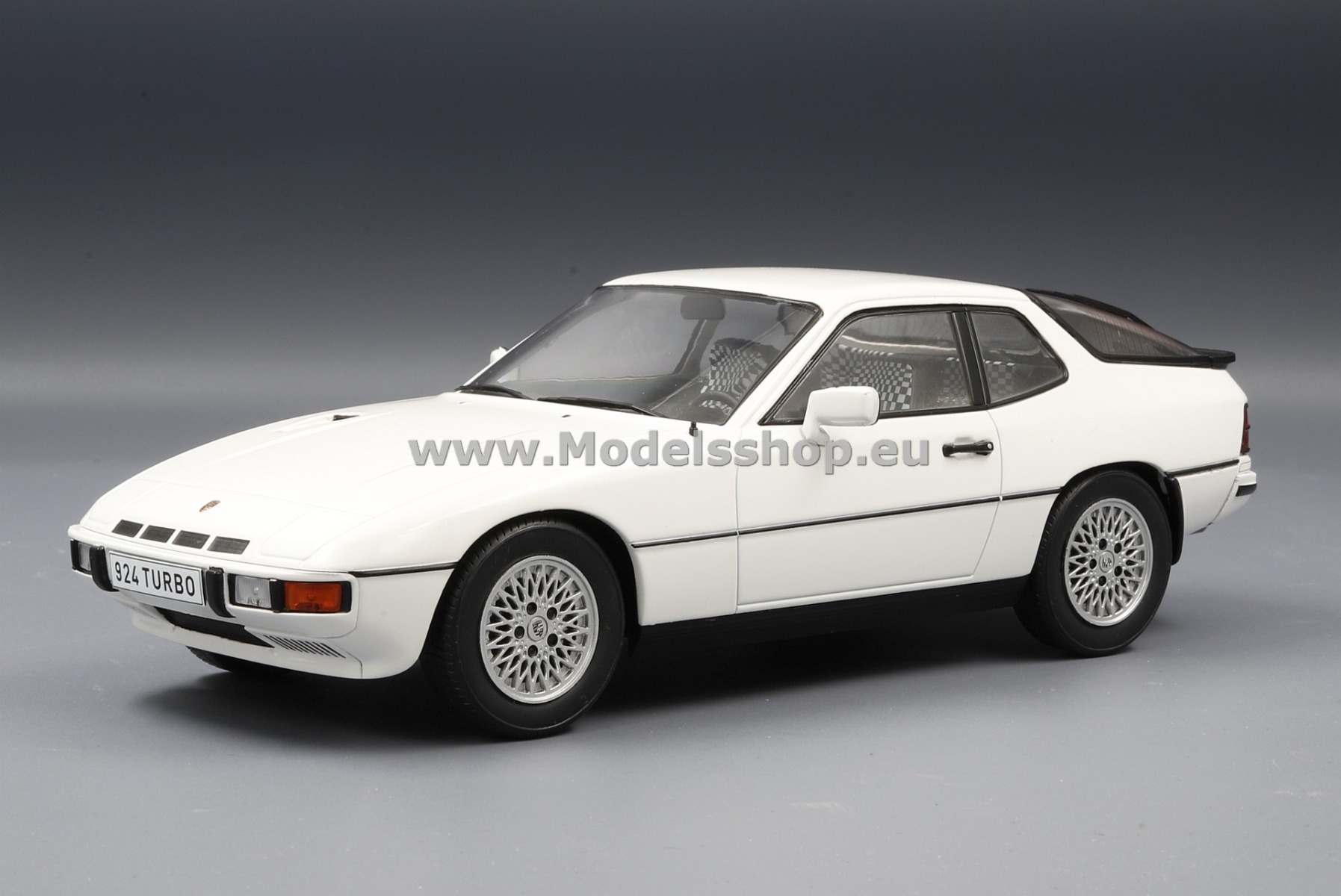 MCG 18194 Porsche 924 Turbo, 1979 /white/