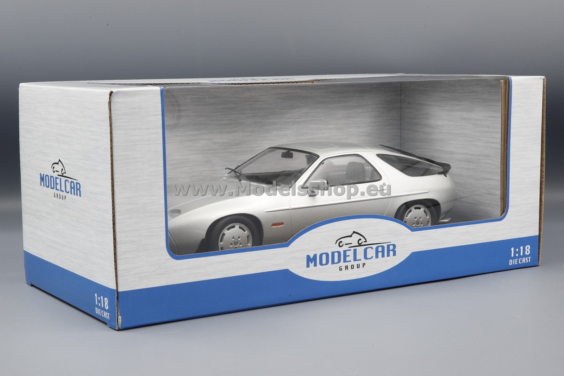 Diecast Porsche Autoart Porsche 928 MCG 18200 Porsche 928 S, 1980
