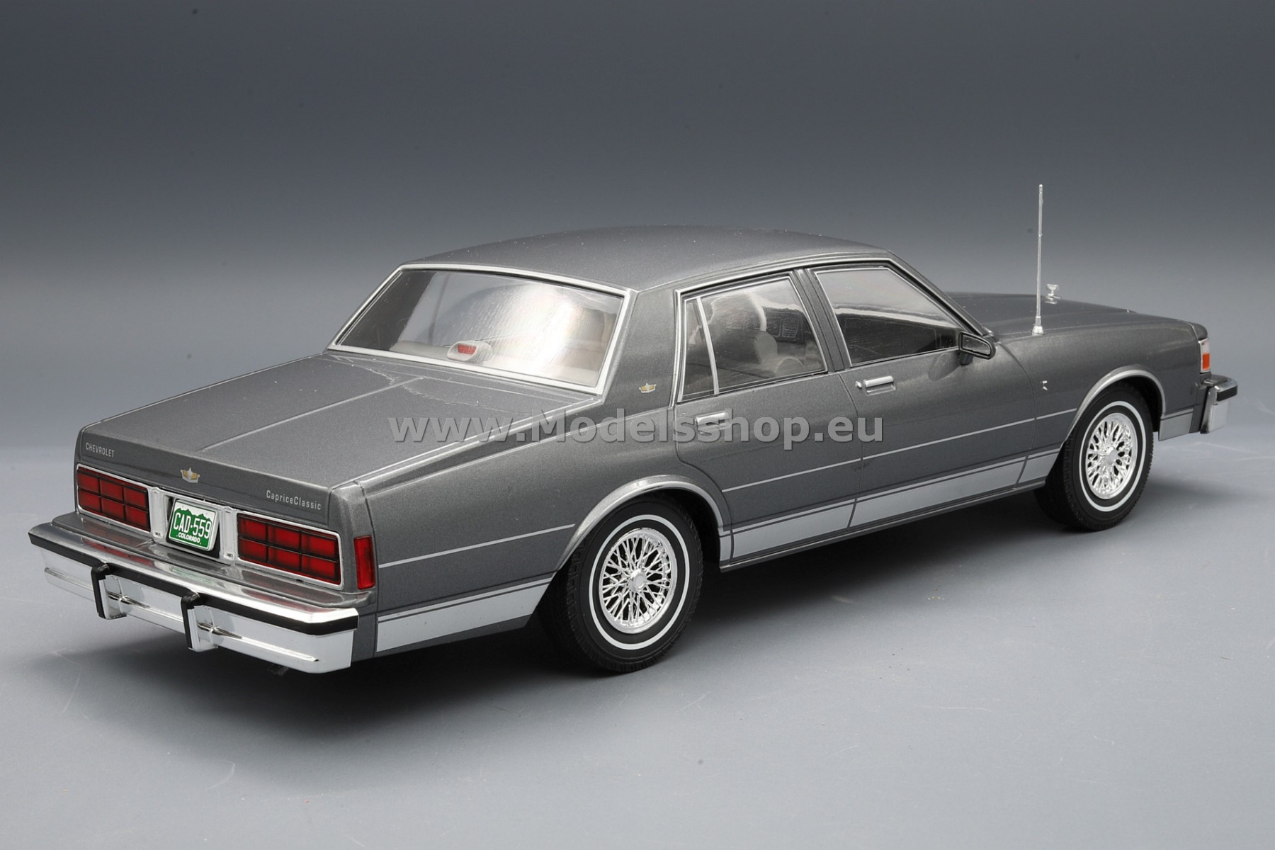 Chevrolet Caprice /grey metallic/