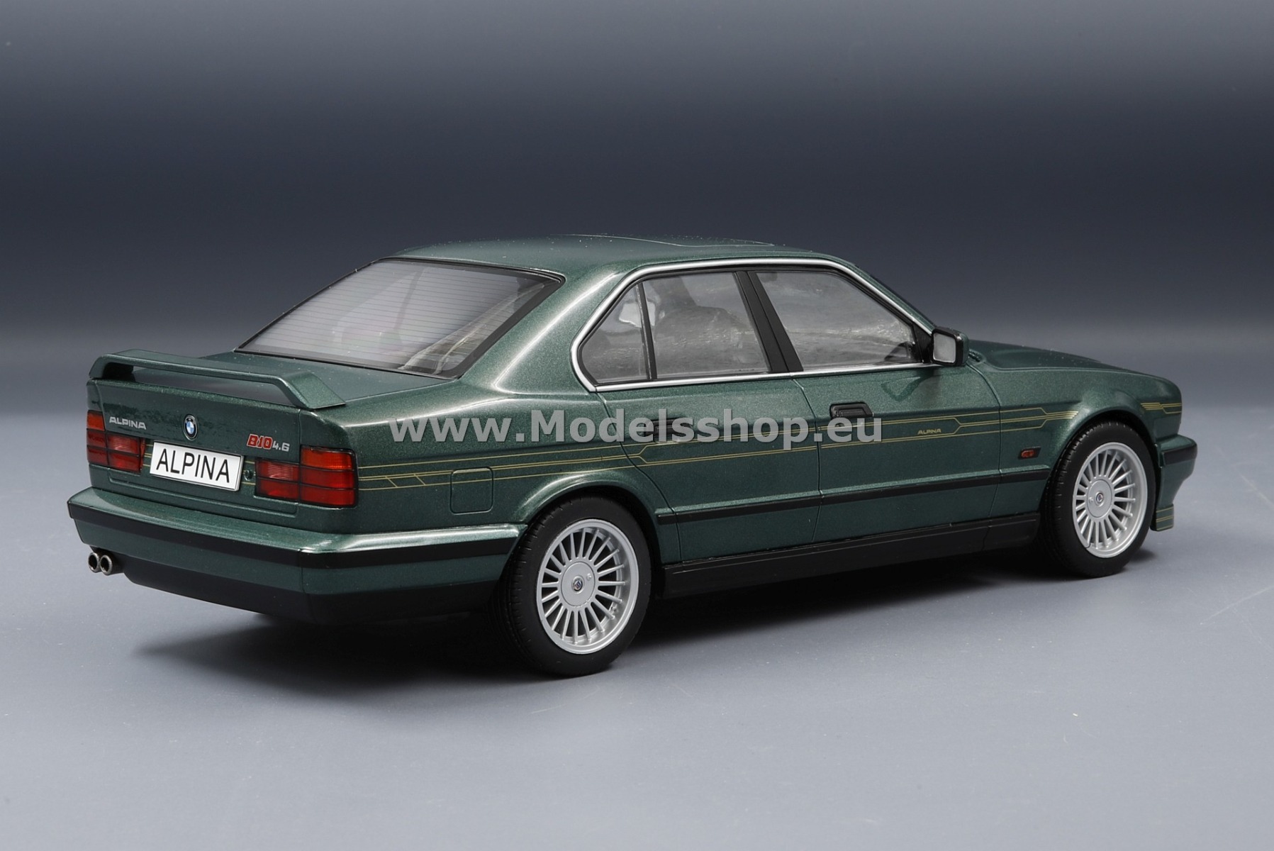 MCG 18229 BMW Alpina B10 4,6, 1994 /green metallic - decorated/