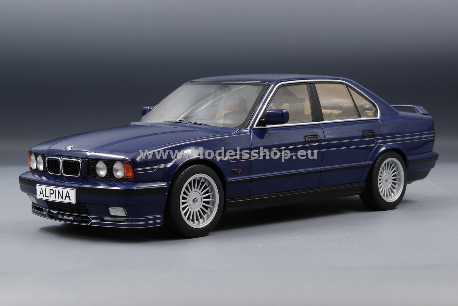 MCG 18230 BMW Alpina B10 4,6, 1994 /blue metallic - decorated/