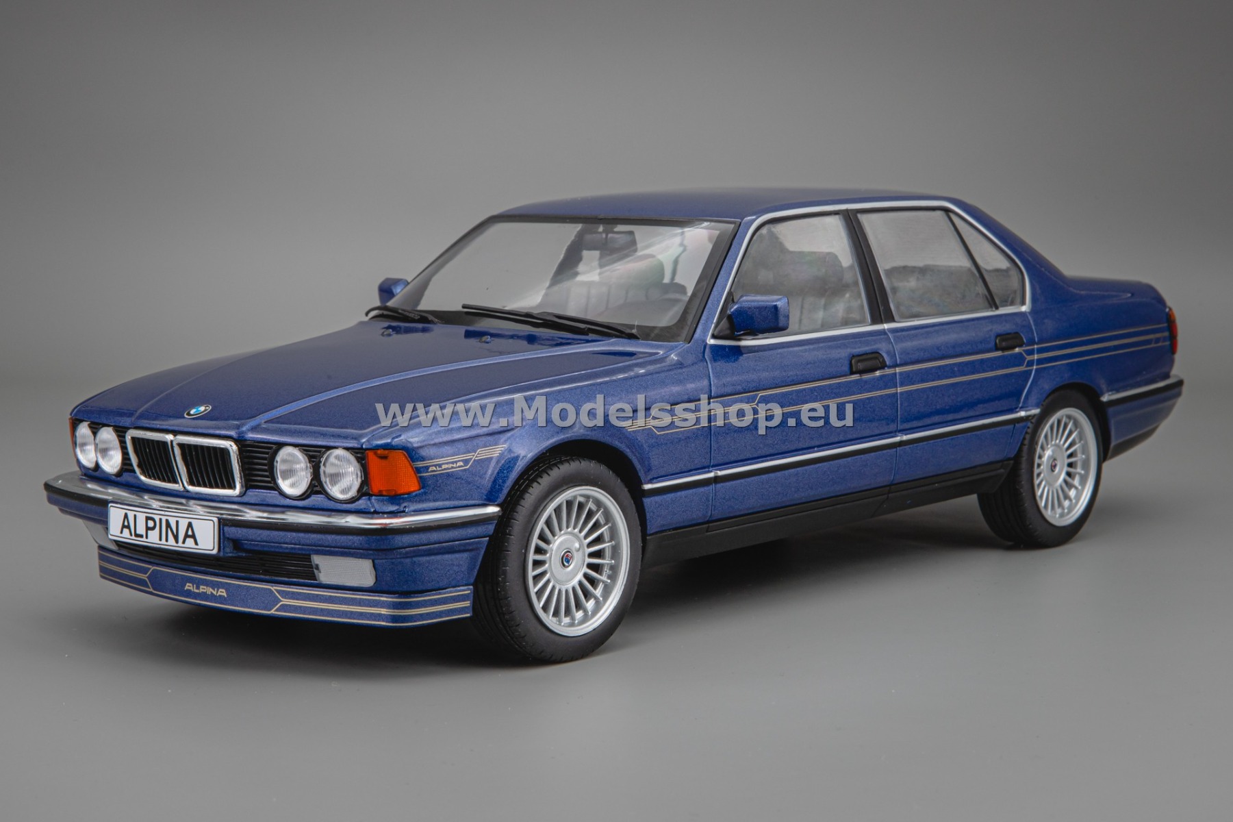 MCG18232 BMW Alpina B11 3,5, 1992 /dark blue metallic/